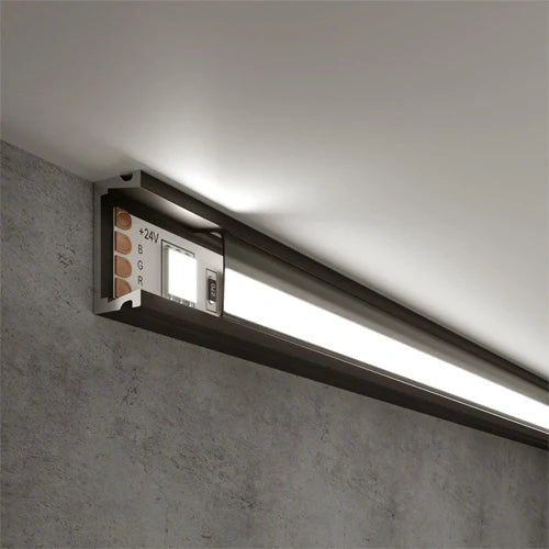 Yläsuunnattu anodisoitu alumiiniprofiili LED-nauhalle HB-17.5X7WBM