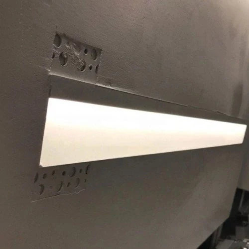 Anodisoitu baguette- ja jalkalista-alumiiniprofiili LED-nauhalle HB-98X18.8