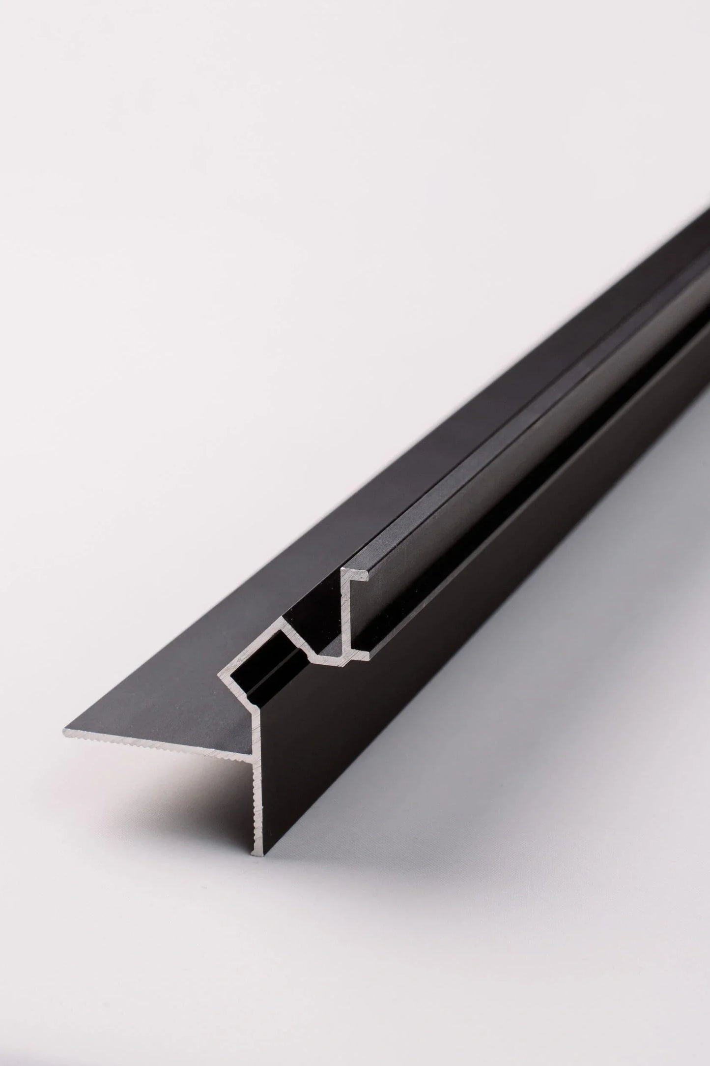 Kattovalon 3m profiili LED-valaistukseen